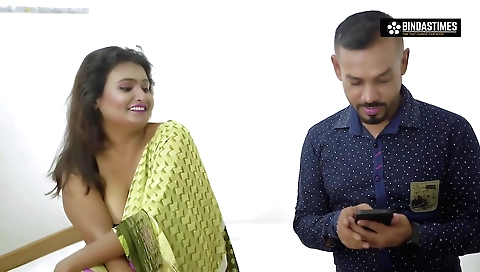 Chubby brunette with big boobs in sexy indian xxx clip