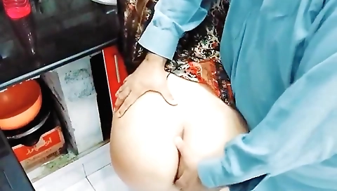 Wife Anally Fucked In Kitchen While She Is Busy Cooking