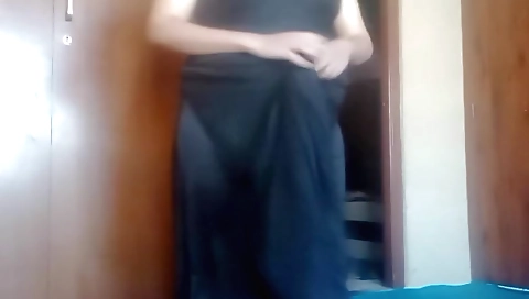 Hot solo girl is showing off her perfect boobs on cam