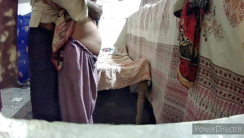 Amateur sex video of a cute Indian babe and her girlfriend