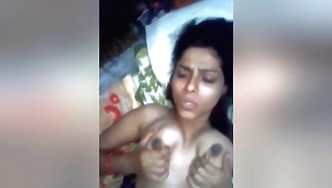 Bhabhi gets fucked in her boobs and pussy on webcam