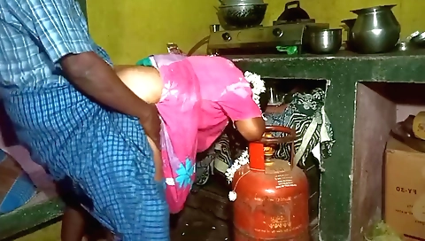 Indian brunette amateur sucking deepthroat in the village