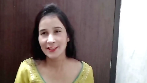 Indian girlfriend is 18+ video with the best Bollywood stepsister