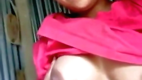 Hot amateur naked vid of a hairy brunette porn chick