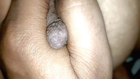 Indian babe sucking a big cock in amateur porn scene 3