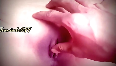 Indian teen video on the bed with sexy body and long hair