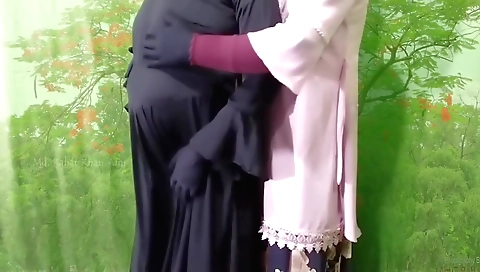 Hot amateur hindi sex video with amateur indian girl