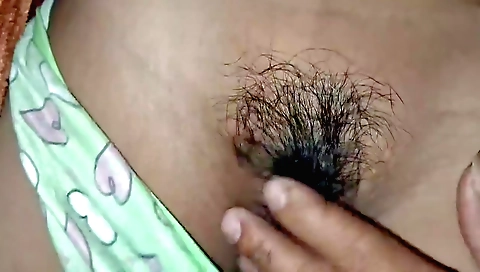Indian hairy babe with hairy pits in amateur porn video