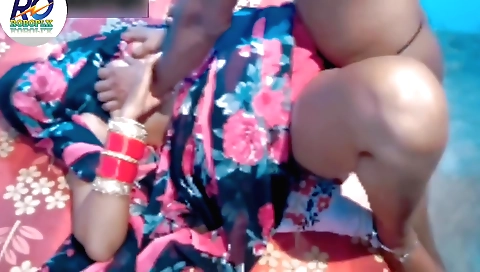 Indian girl with natural boobs gets banged so well