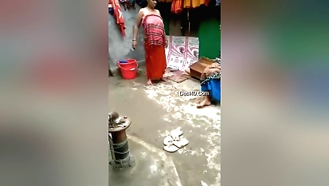 My sexy body goes on the shower for this gorgeous lady