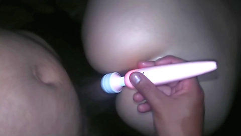 Amateur brunette with a sexy toy video of a vibrator