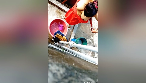 Bhabhi has an interesting shower and her tits do not matter