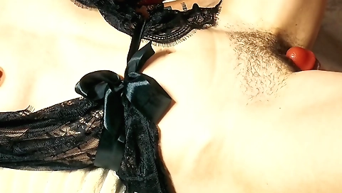 Hairy indian milf with hairy pussy enjoys a solo sex