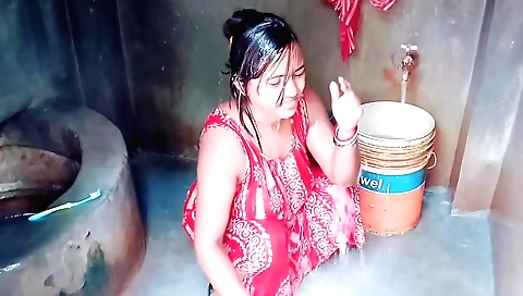 Indian amateur brunette in a sexy position doing it