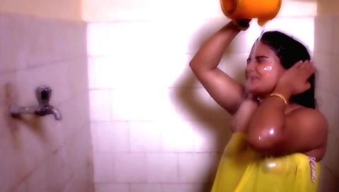 Indian beauty shows her big tits and ass in the shower