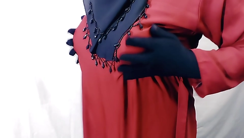 Sexy bhabhi girl is making her neighbor cum inside her room