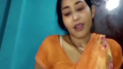 Indian slut with big black nipples has sex on the bed