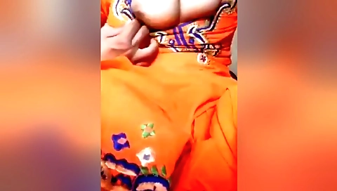 Big tits naked solo amateur video with a pretty body