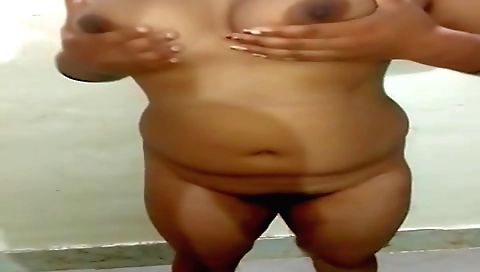 Hot indian woman doing the best solo vid with a sexy face