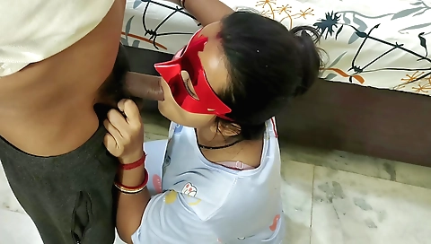 Indian teen soniya bhabhi enjoys deepthroat blowjob