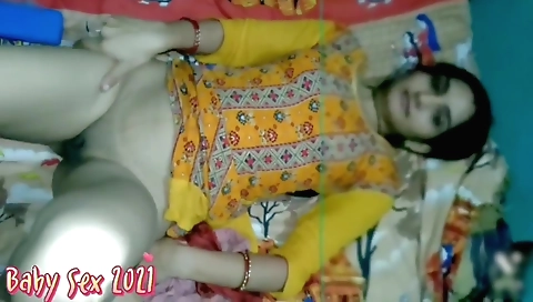 Indian brunette stepmom ruffles hair and gets fucked