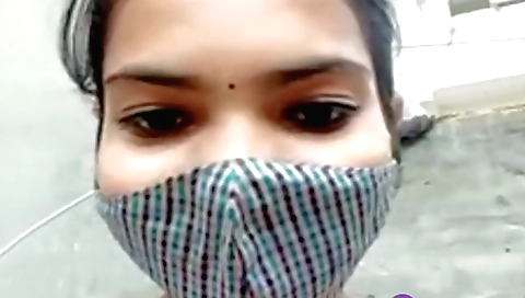 Indian teen with a wild and horny solo outdoor ride