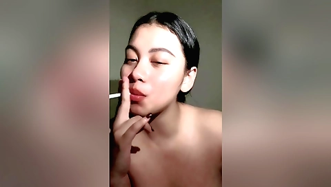 Amateur amateur asian solo female masturbating in the bedroom