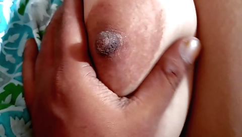 Indian girlfriend is doing her best to make her man happy