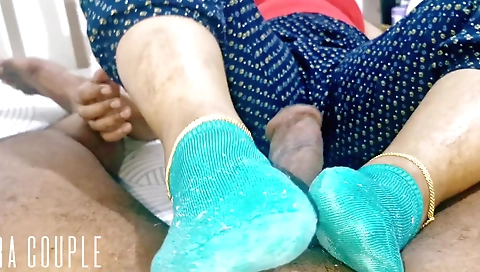 Stepsister Playing Feet Job With Her Stepbrother Dick