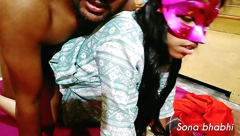 Natural brunette girl makes homemade porn with a great body