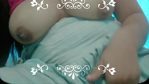 Busty bhabhi with huge natural boobs showing off her tits