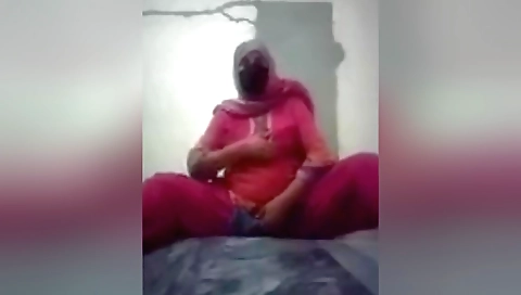 Solo amateur sex clip with horny girl sucking cock