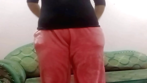 Busty chick in indian dress plays with her big booty and pussy