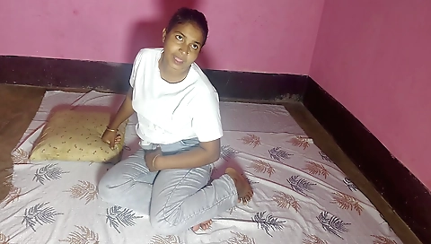 Indian brunette in a dirt covered village gets fucked