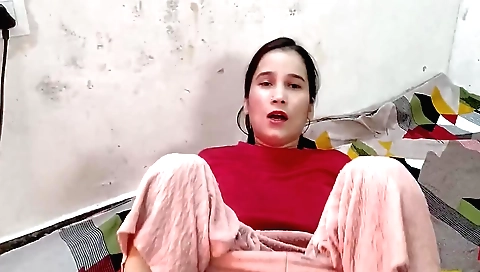 Amateur indian solo girl in a sexy pose and licking