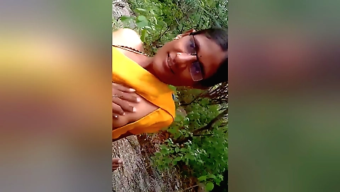 Today Exclusive-desi Bhabhi Outdoor Fucking With Devar