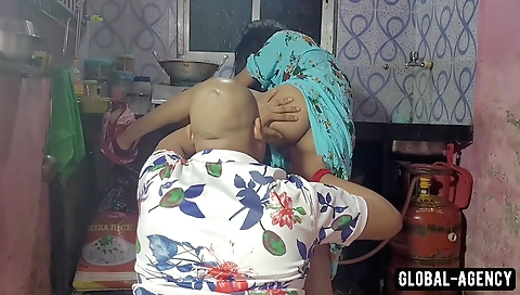 Indian Homemade Romantic Sex Video In Kitchen - Hindi Audio
