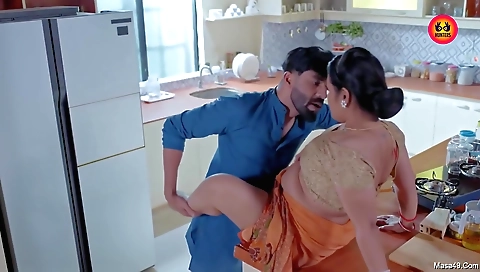 Brunette milf with a sexy body and big booty on the net