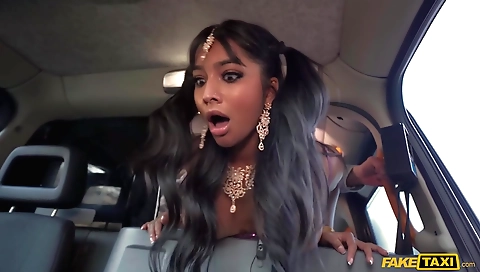 Indian actress in the pov video is fucking with ex