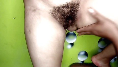 Indian bhabhi shows her hairy pussy and pussy hole in a hot sex movie