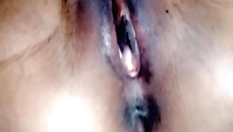 Solo female video with a great face and a great body