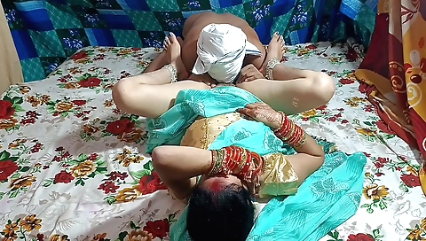 Indian brunette wife drilled in bedroom for the first time